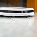Robot aspirapolvere, come usarlo in modo sostenibile per risparmiare per l'ambiente