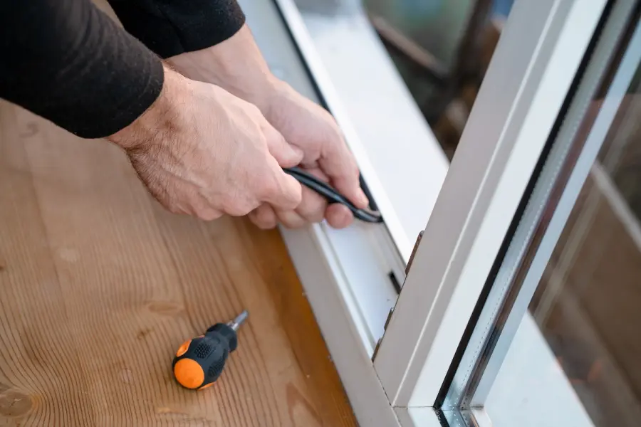 Tapparella rotta: ecco cosa fare